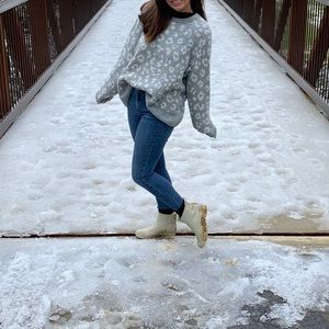 Oversized grey and white cheetah print sweater.
